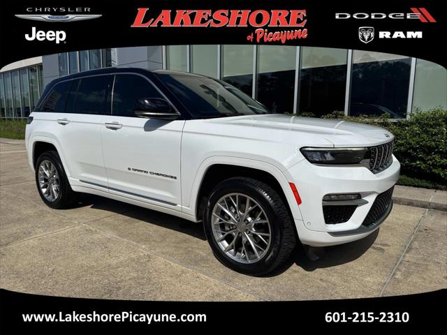 2022 Jeep Grand Cherokee Summit 4x2