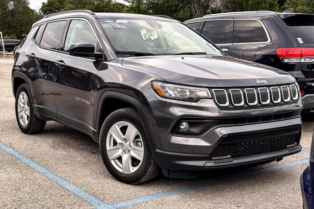 2022 Jeep Compass Latitude FWD