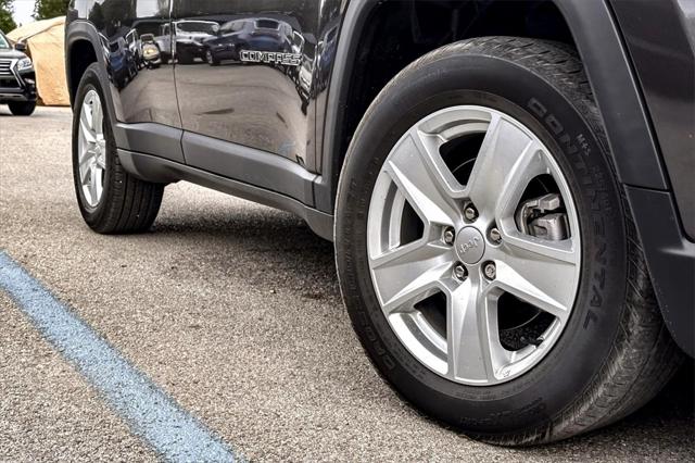 2022 Jeep Compass Latitude FWD