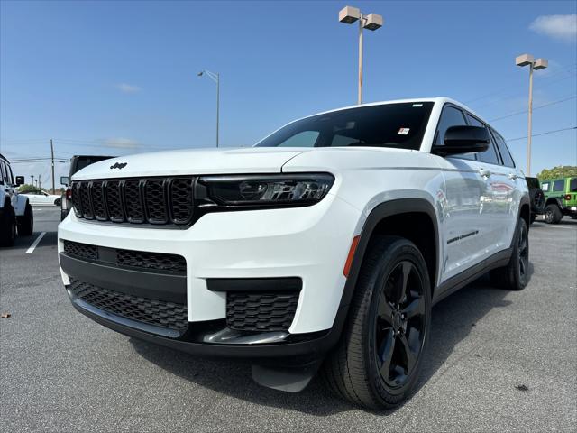 2023 Jeep Grand Cherokee L Altitude 4x2