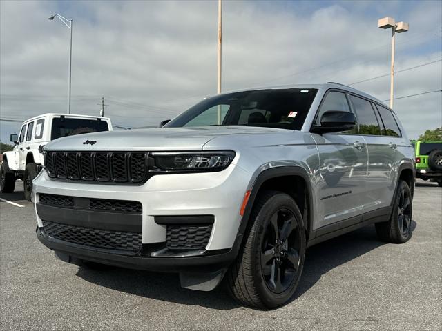2023 Jeep Grand Cherokee L Altitude 4x2