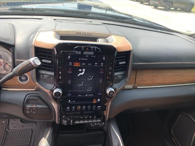 2020 RAM 2500 Laramie Longhorn Crew Cab 4X4 64 Box