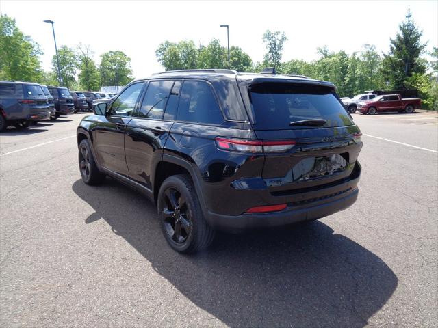 2022 Jeep Grand Cherokee Altitude 4x4