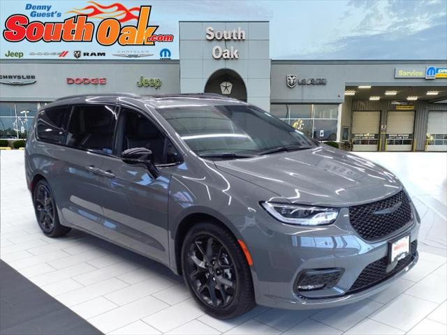 2025 Chrysler Pacifica PACIFICA LIMITED