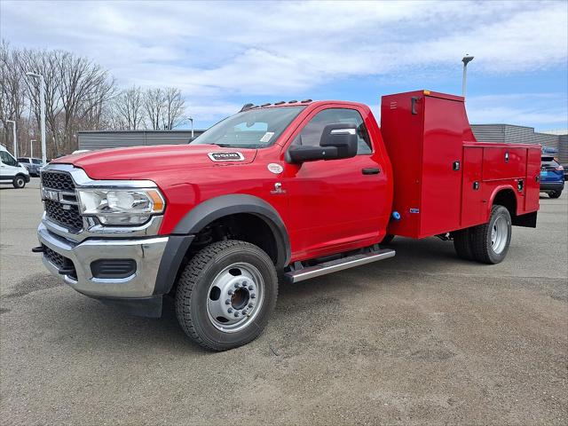2024 RAM Ram 5500 Chassis Cab RAM 5500 TRADESMAN CHASSIS REGULAR CAB 4X4 84 CA 2024 RAM Ram 5500 Chassis Cab RAM 5500 TRADESMAN CHASSIS REGULAR CAB 4X4 84 CA