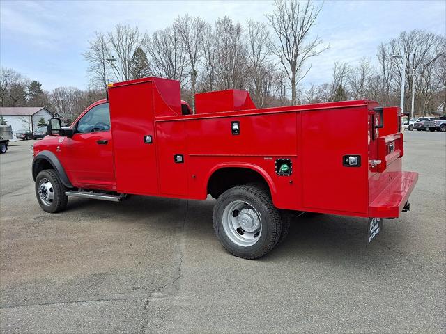 2024 RAM Ram 5500 Chassis Cab RAM 5500 TRADESMAN CHASSIS REGULAR CAB 4X4 84 CA 2024 RAM Ram 5500 Chassis Cab RAM 5500 TRADESMAN CHASSIS REGULAR CAB 4X4 84 CA