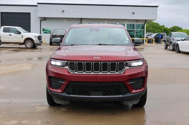 2023 Jeep Grand Cherokee Laredo 4x4