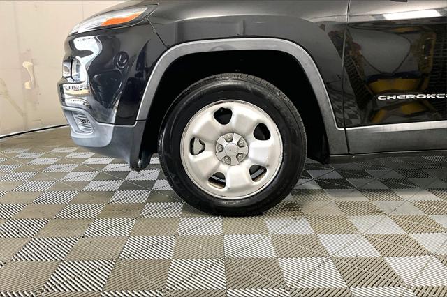 Used 2015 Jeep Cherokee For Sale in Olive Branch, MS