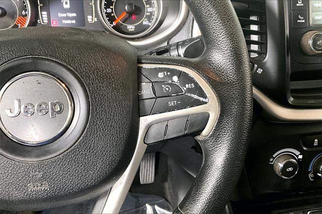 Used 2015 Jeep Cherokee For Sale in Olive Branch, MS
