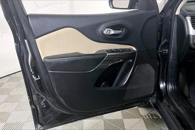 Used 2015 Jeep Cherokee For Sale in Olive Branch, MS
