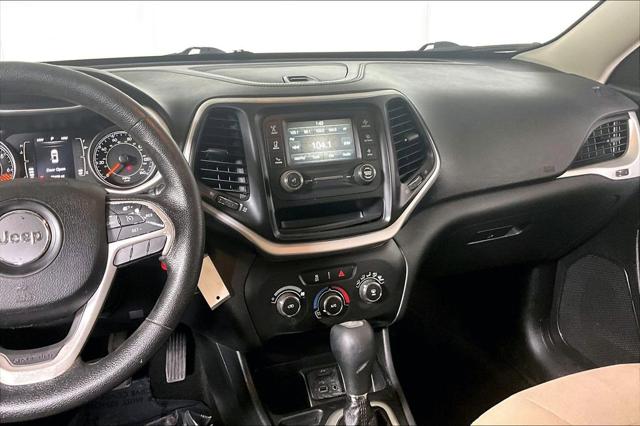 Used 2015 Jeep Cherokee For Sale in Olive Branch, MS