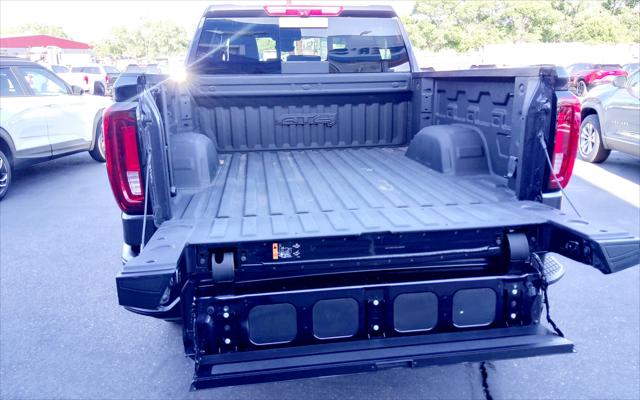 2024 GMC Sierra 1500 4WD Crew Cab Short Box AT4