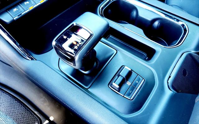 2024 GMC Sierra 1500 4WD Crew Cab Short Box AT4