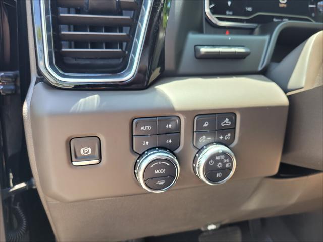 2025 GMC Sierra 1500 4WD Crew Cab Short Box Denali