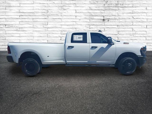 2025 RAM Ram 3500 RAM 3500 TRADESMAN CREW CAB 4X4 8 BOX
