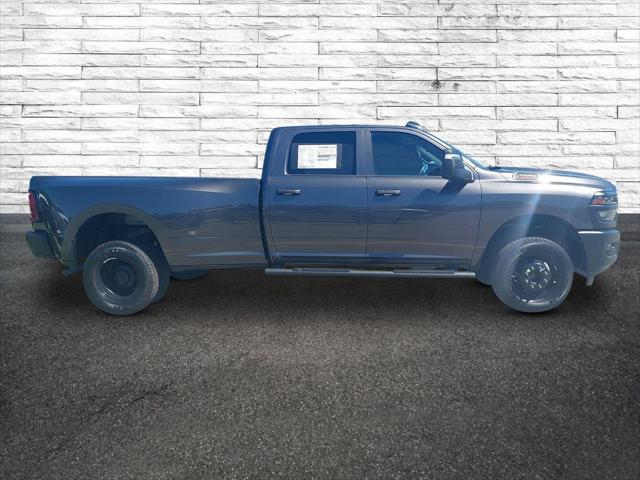 2025 RAM Ram 3500 RAM 3500 TRADESMAN CREW CAB 4X4 8 BOX