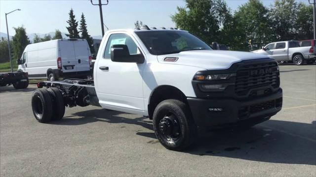 2025 RAM Ram 3500 Chassis Cab RAM 3500 TRADESMAN CHASSIS REGULAR CAB 4X4 84 CA 2025 RAM Ram 3500 Chassis Cab RAM 3500 TRADESMAN CHASSIS REGULAR CAB 4X4 84 CA