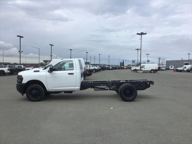 2025 RAM Ram 3500 Chassis Cab RAM 3500 TRADESMAN CHASSIS REGULAR CAB 4X4 84 CA 2025 RAM Ram 3500 Chassis Cab RAM 3500 TRADESMAN CHASSIS REGULAR CAB 4X4 84 CA
