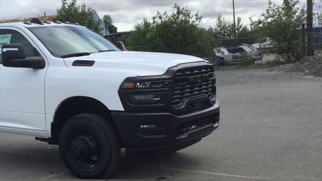 2025 RAM Ram 3500 Chassis Cab RAM 3500 TRADESMAN CHASSIS REGULAR CAB 4X4 84 CA 2025 RAM Ram 3500 Chassis Cab RAM 3500 TRADESMAN CHASSIS REGULAR CAB 4X4 84 CA