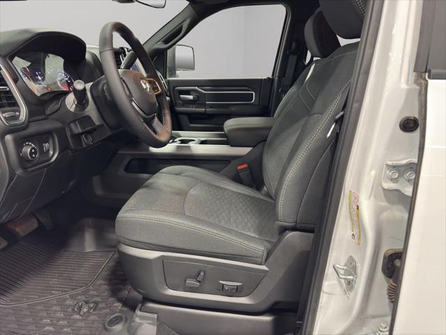 2025 RAM Ram 3500 RAM 3500 BIG HORN CREW CAB 4X4 8 BOX 2025 RAM Ram 3500 RAM 3500 BIG HORN CREW CAB 4X4 8 BOX