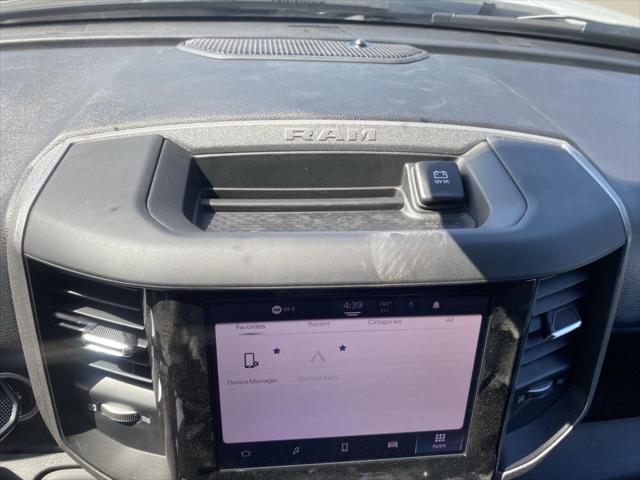 2025 RAM Ram 3500 Chassis Cab RAM 3500 TRADESMAN CREW CAB CHASSIS 4X4 60 CA