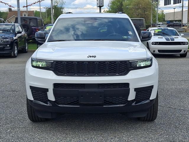 2023 Jeep Grand Cherokee L Altitude 4x4 2023 Jeep Grand Cherokee L Altitude 4x4