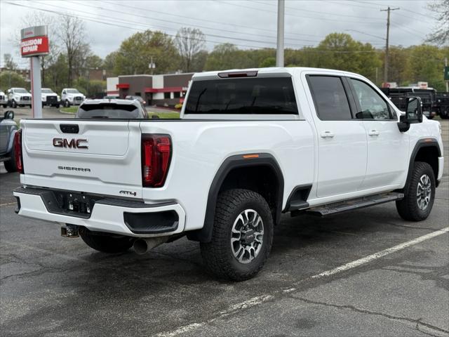 2022 GMC Sierra 2500HD 4WD Crew Cab Standard Bed AT4