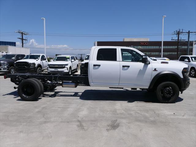 2025 RAM Ram 5500 Chassis Cab RAM 5500 TRADESMAN CHASSIS CREW CAB 4X4 84 CA