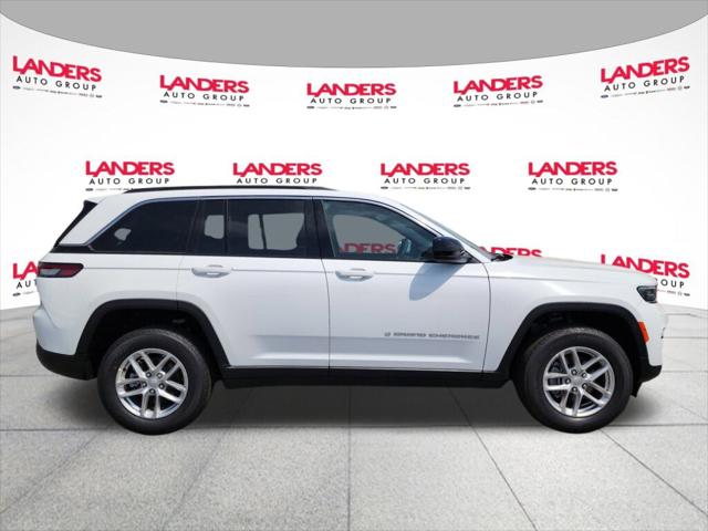 2025 Jeep Grand Cherokee Laredo X 4x4