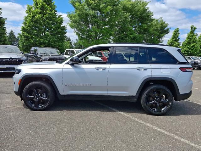 2023 Jeep Grand Cherokee Altitude 4x4