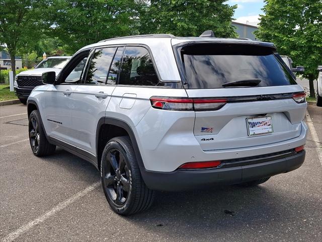 2023 Jeep Grand Cherokee Altitude 4x4