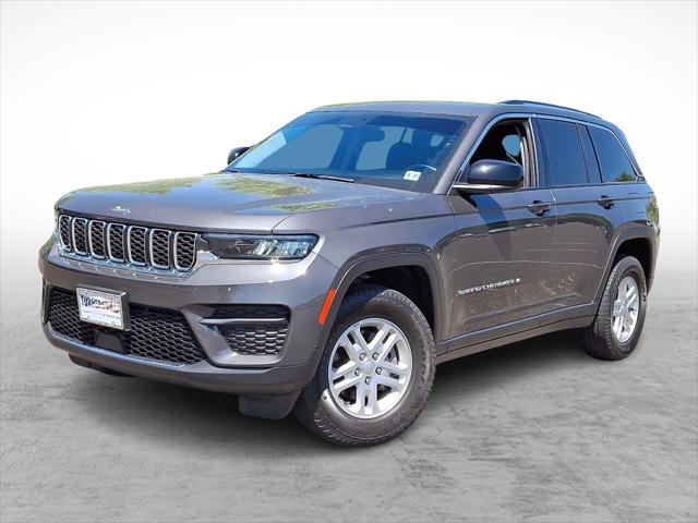 2022 Jeep Grand Cherokee Laredo 4x4