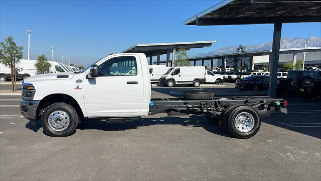2025 RAM Ram 3500 Chassis Cab RAM 3500 TRADESMAN CHASSIS REGULAR CAB 4X2 84 CA
