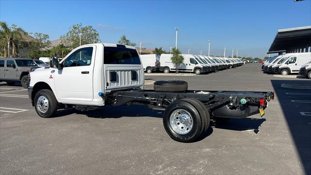 2025 RAM Ram 3500 Chassis Cab RAM 3500 TRADESMAN CHASSIS REGULAR CAB 4X2 84 CA