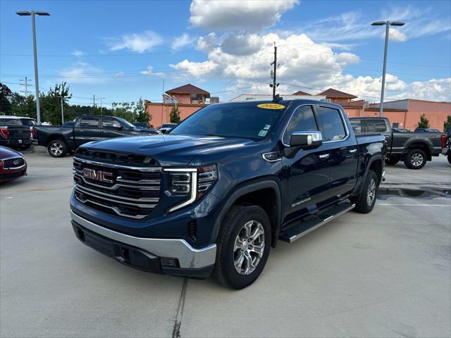 2022 GMC Sierra 1500 2WD Crew Cab Short Box SLT