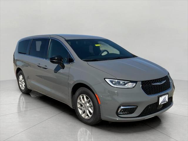 2025 Chrysler Pacifica PACIFICA SELECT