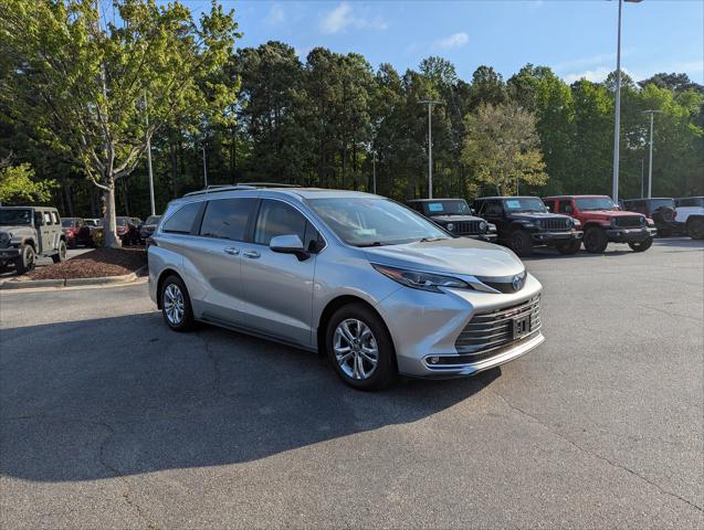 2024 Toyota Sienna Platinum