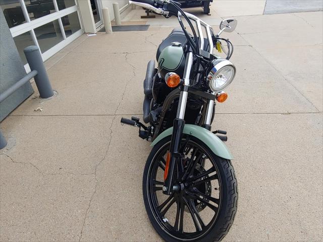 2023 Kawasaki Vulcan 900 Custom Base