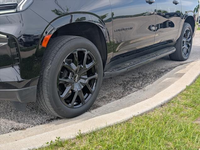 2023 Chevrolet Suburban 4WD RST