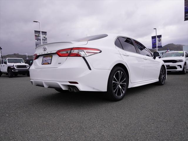 2020 Toyota Camry SE