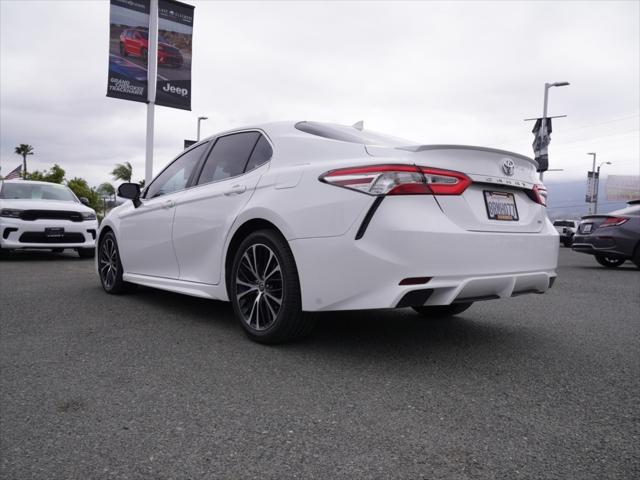 2020 Toyota Camry SE
