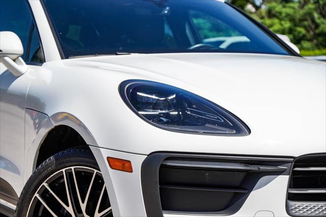 2022 Porsche Macan Base