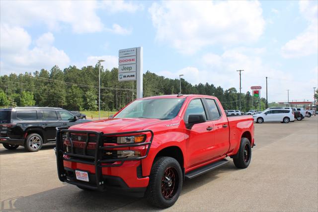 2020 Chevrolet Silverado 1500 2WD Double Cab Standard Bed Custom