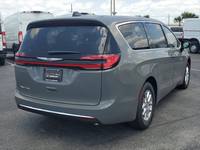 2025 Chrysler Pacifica PACIFICA SELECT