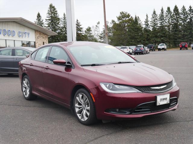 2015 Chrysler 200 S