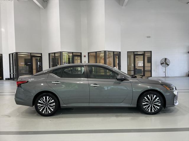 2023 Nissan Altima SV FWD