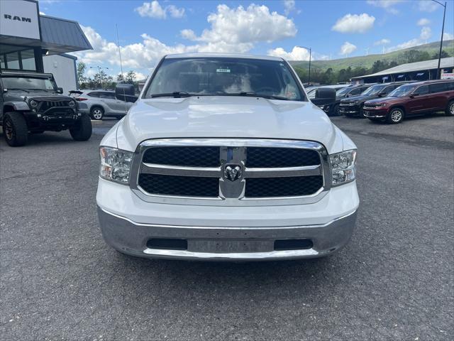 2019 RAM 1500 Classic SLT Crew Cab 4x4 64 Box
