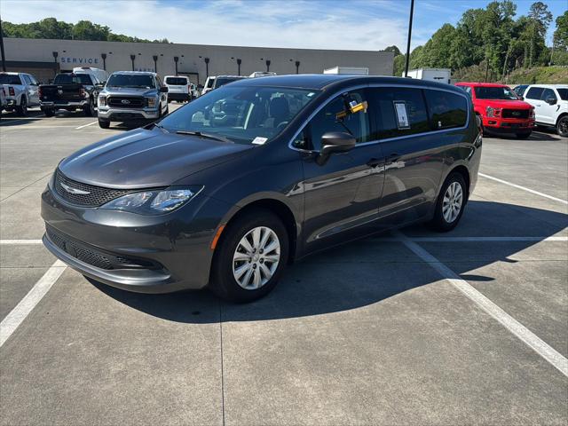 2021 Chrysler Voyager L