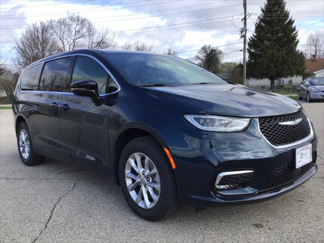 2025 Chrysler Pacifica PACIFICA SELECT AWD