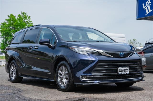 2021 Toyota Sienna XLE